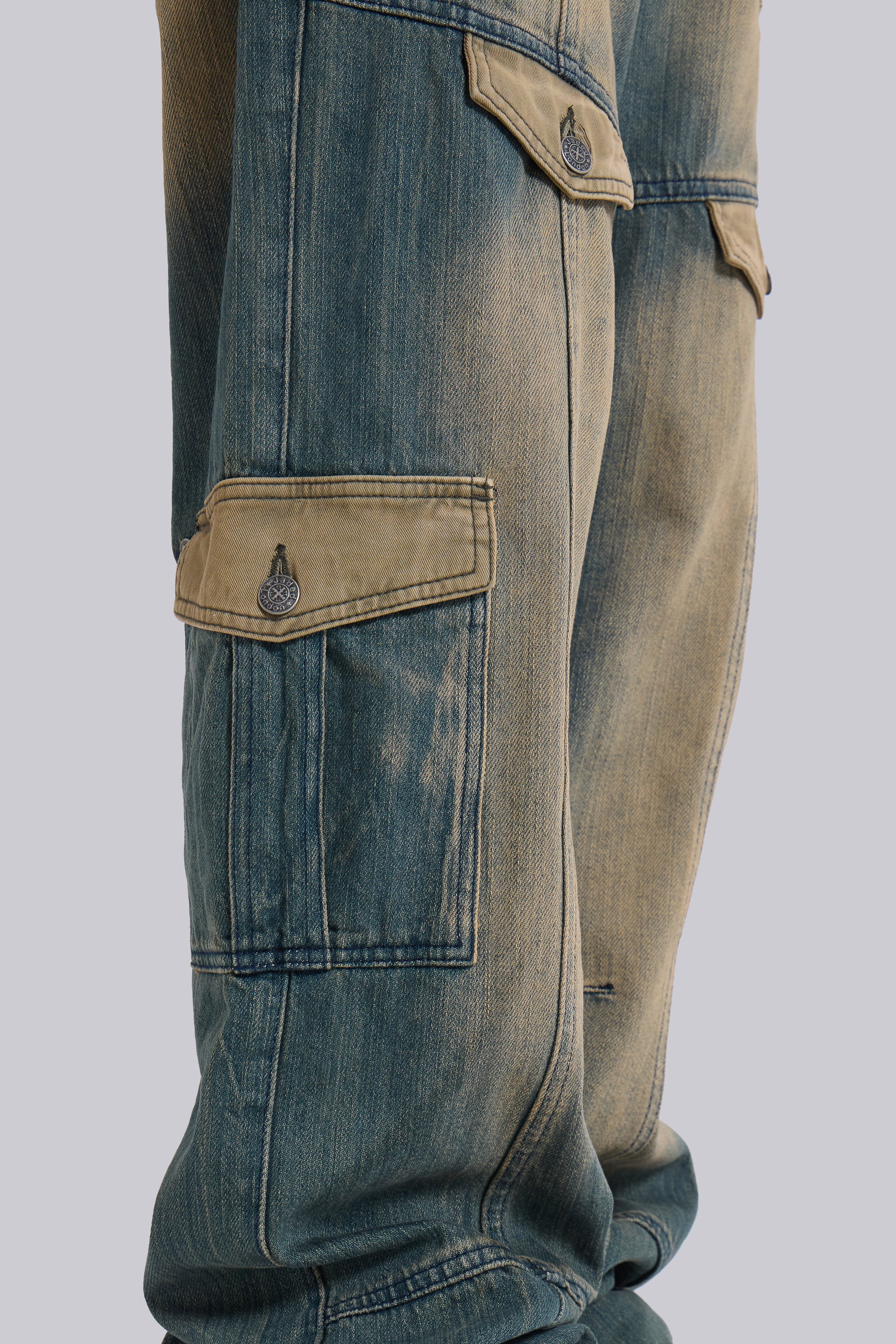 '07 Contrast Cargo Jeans - Image 4