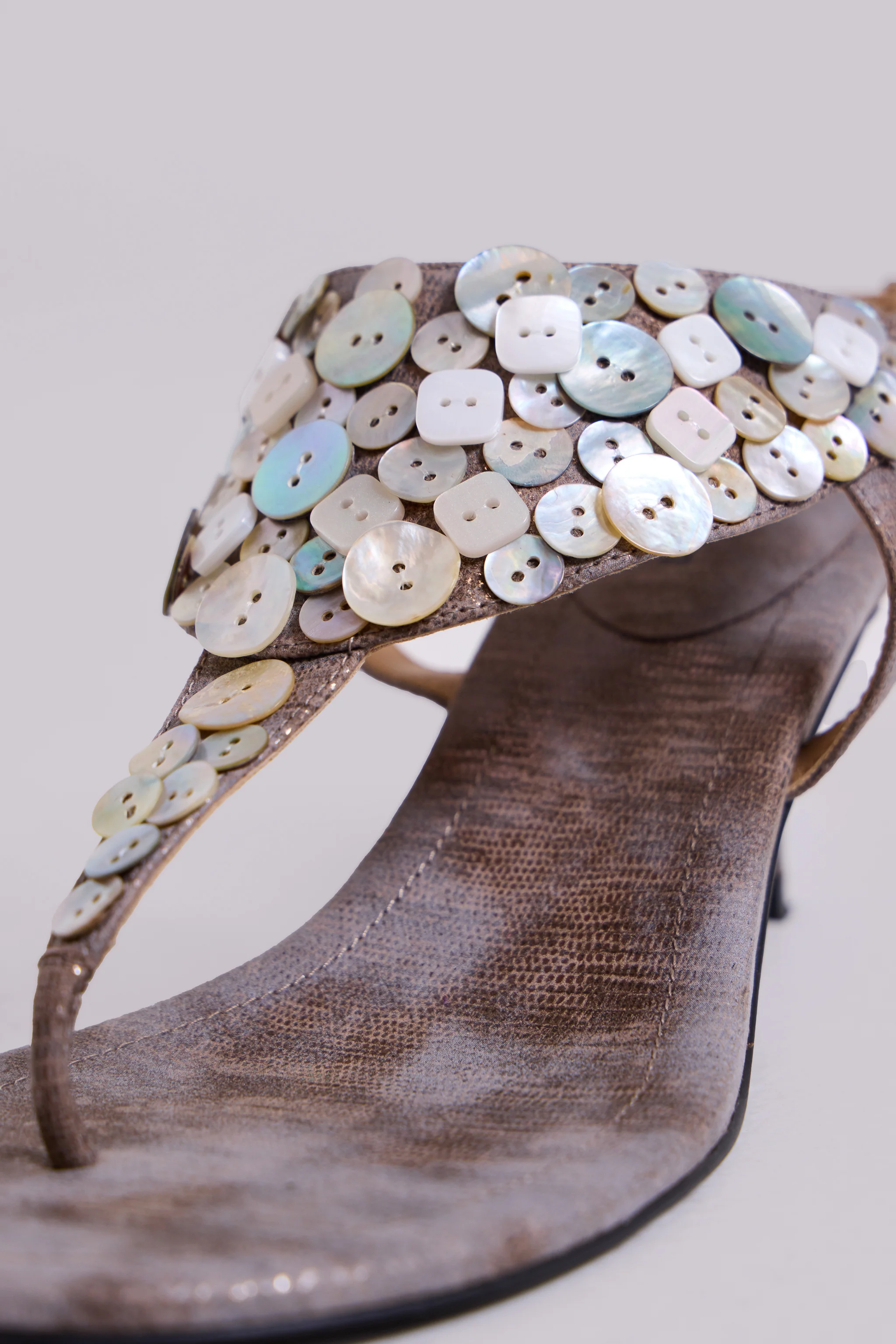 Azaela Metallic Button Heeled Sandals - Image 4