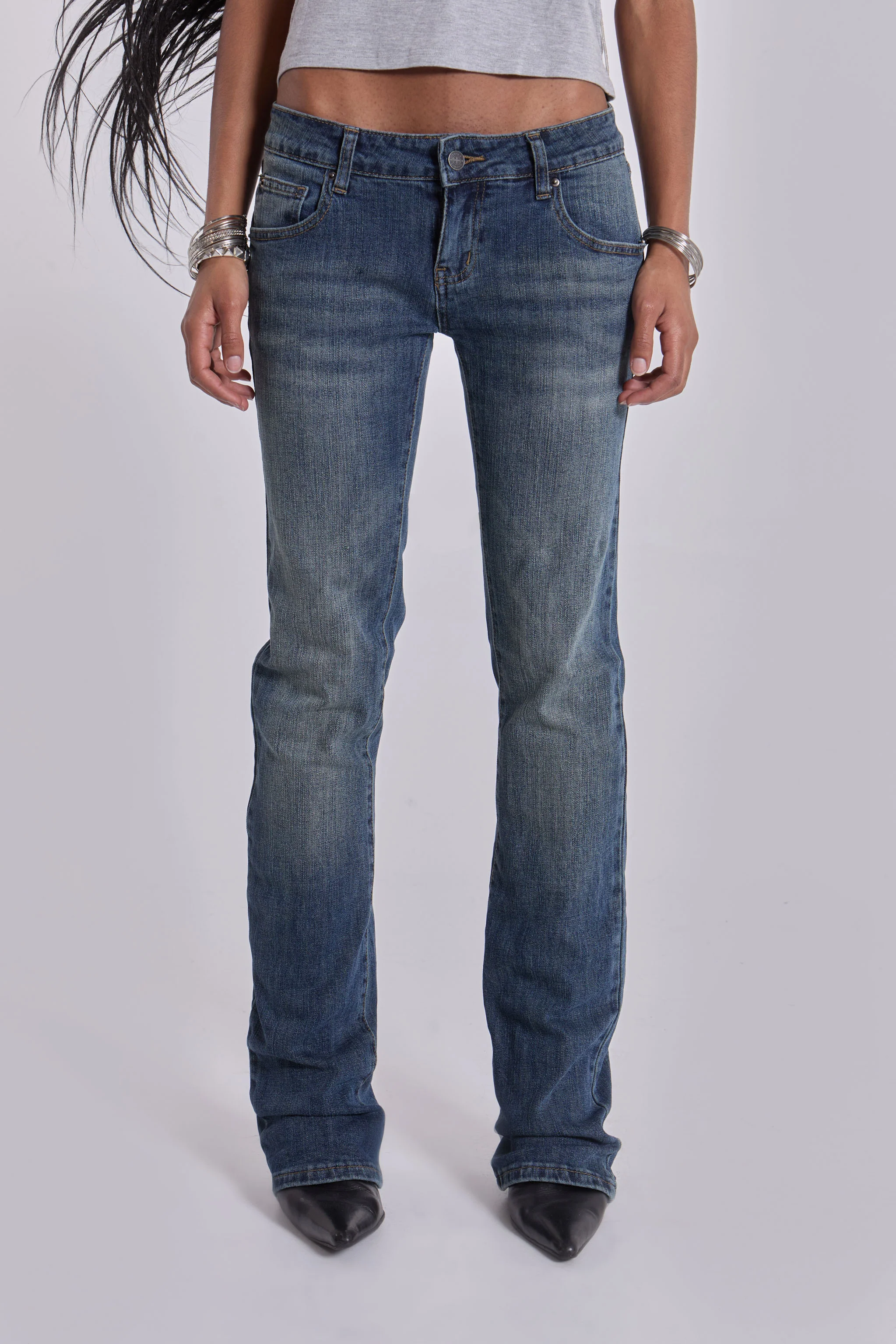 Cooper Bootcut Jeans in Mid Blue - Image 4