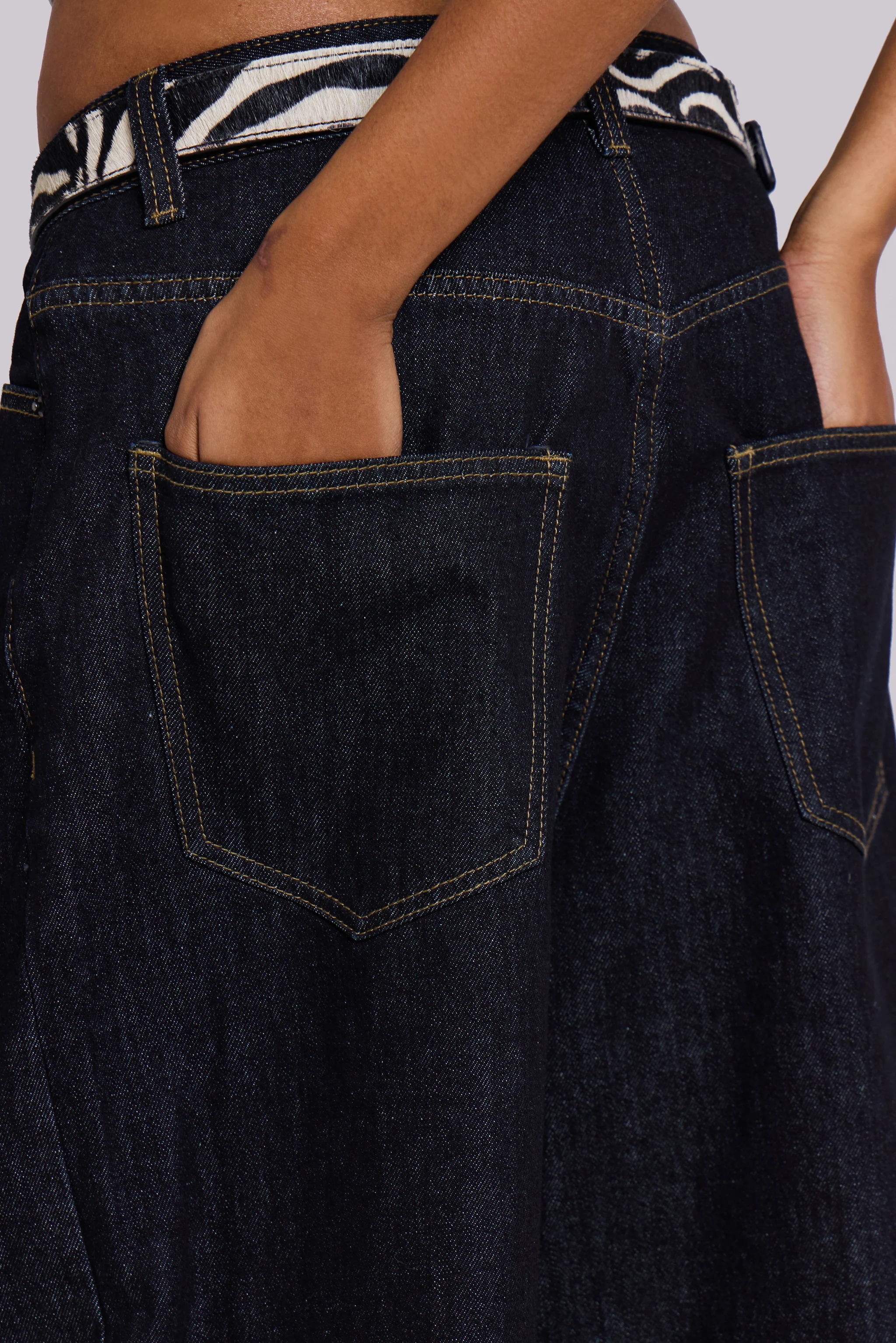LDN XL Colossus Jeans - Image 6