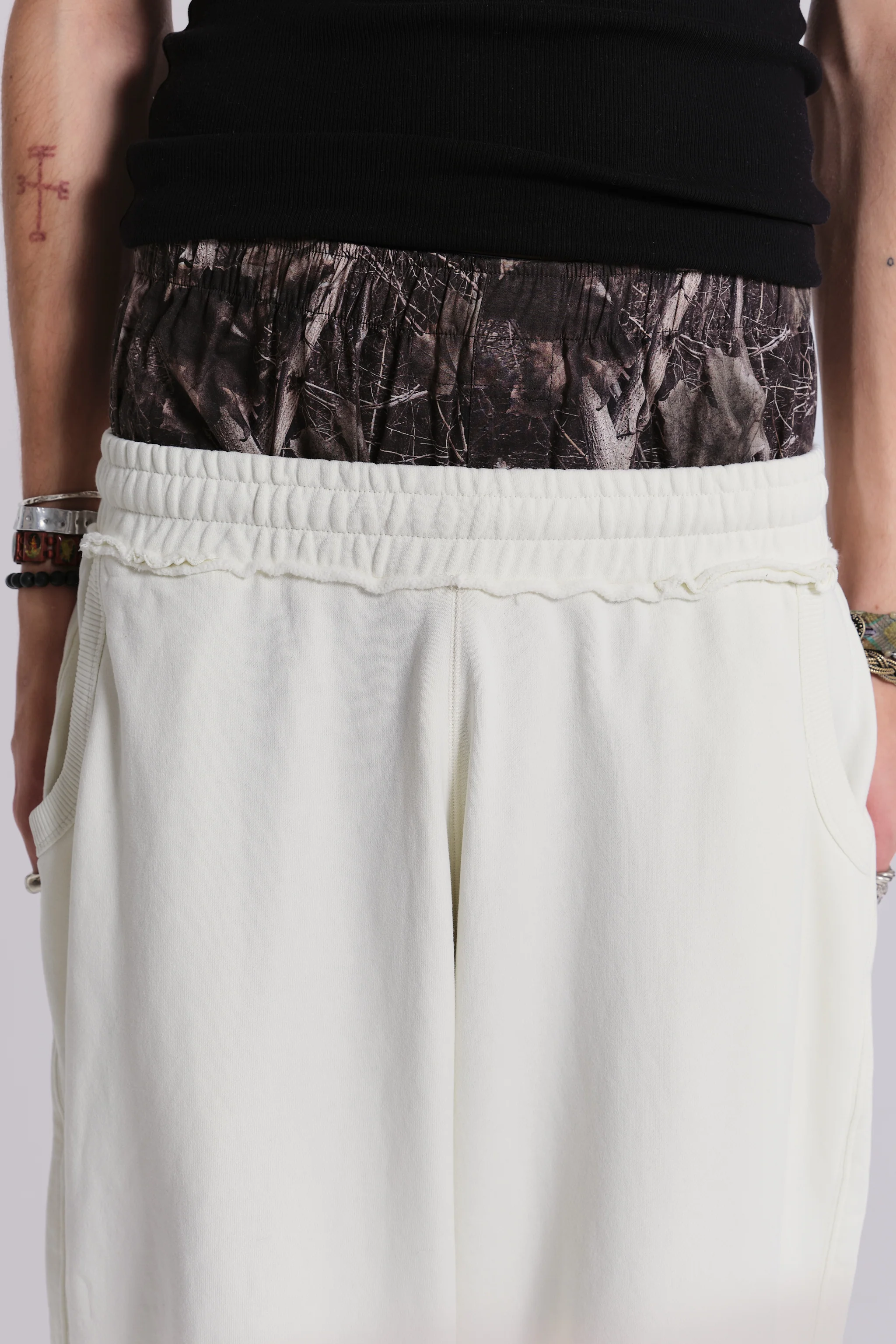 Off White Baggy Monster Joggers - Image 6