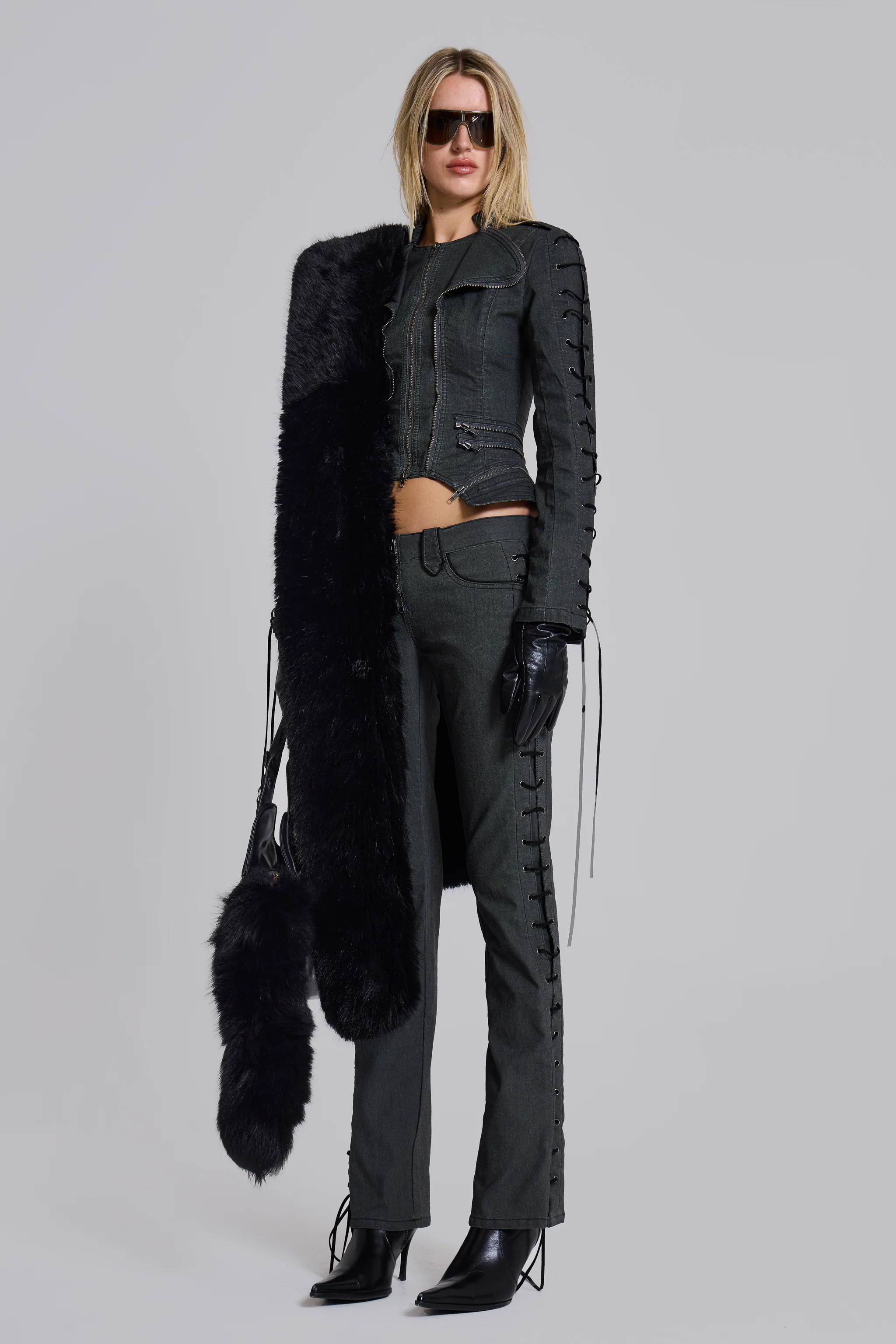 Saskia 2-in-1 Faux Fur Shrug in Black - Image 5