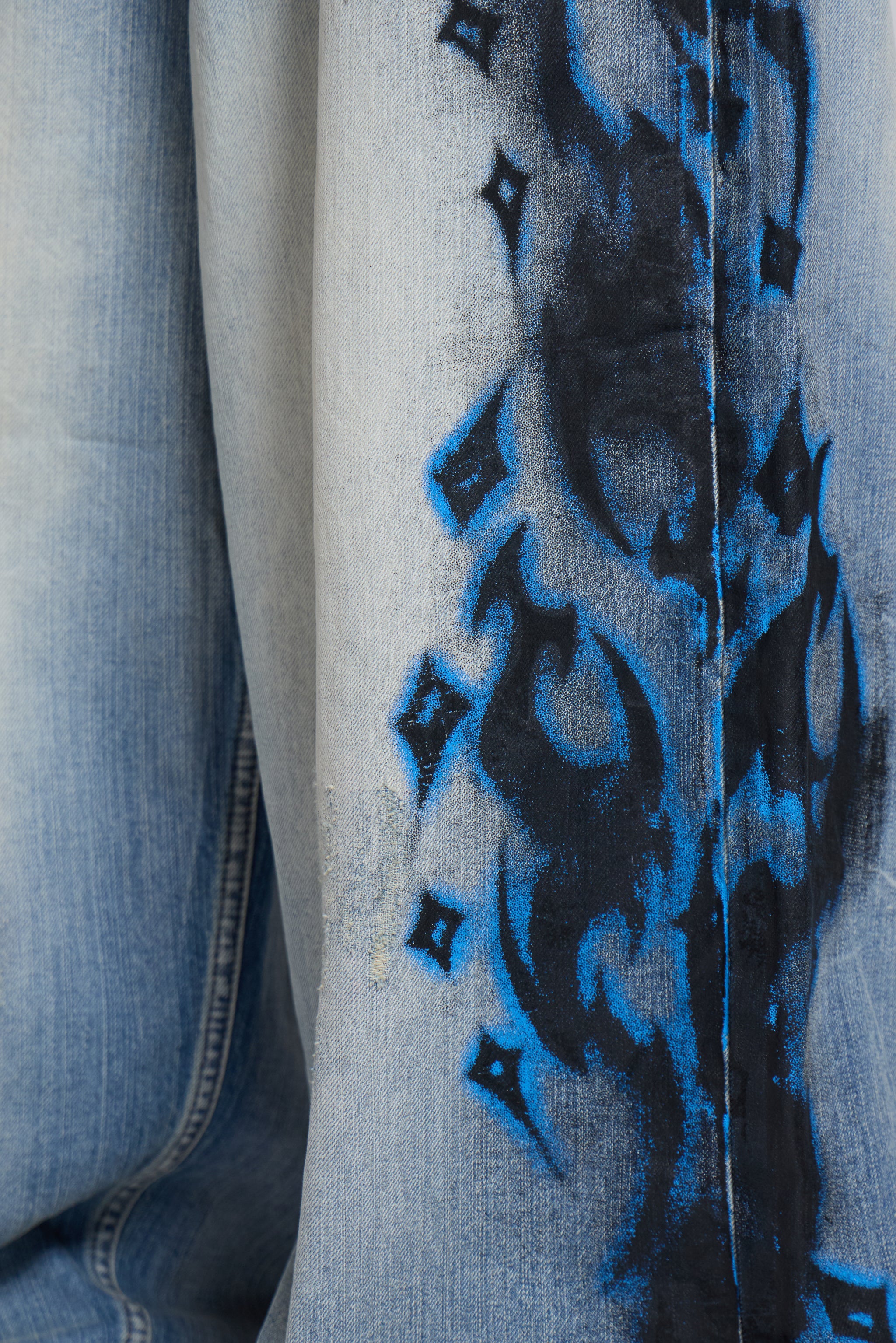 Light Wash Spike Airbrush XL Colossus Jeans - Image 6