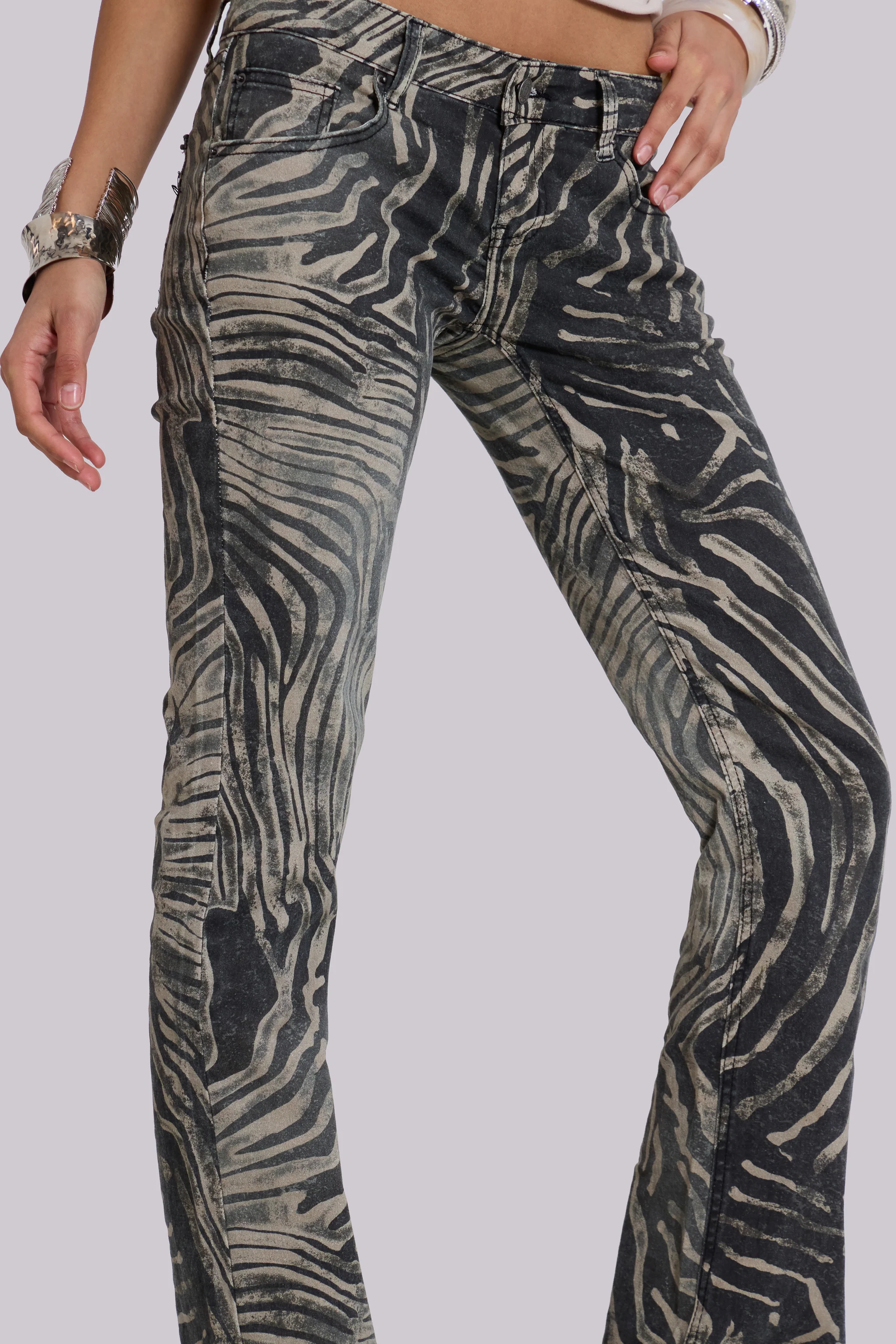 Leona Bootcut Cooper Jeans in Zebra - Image 8